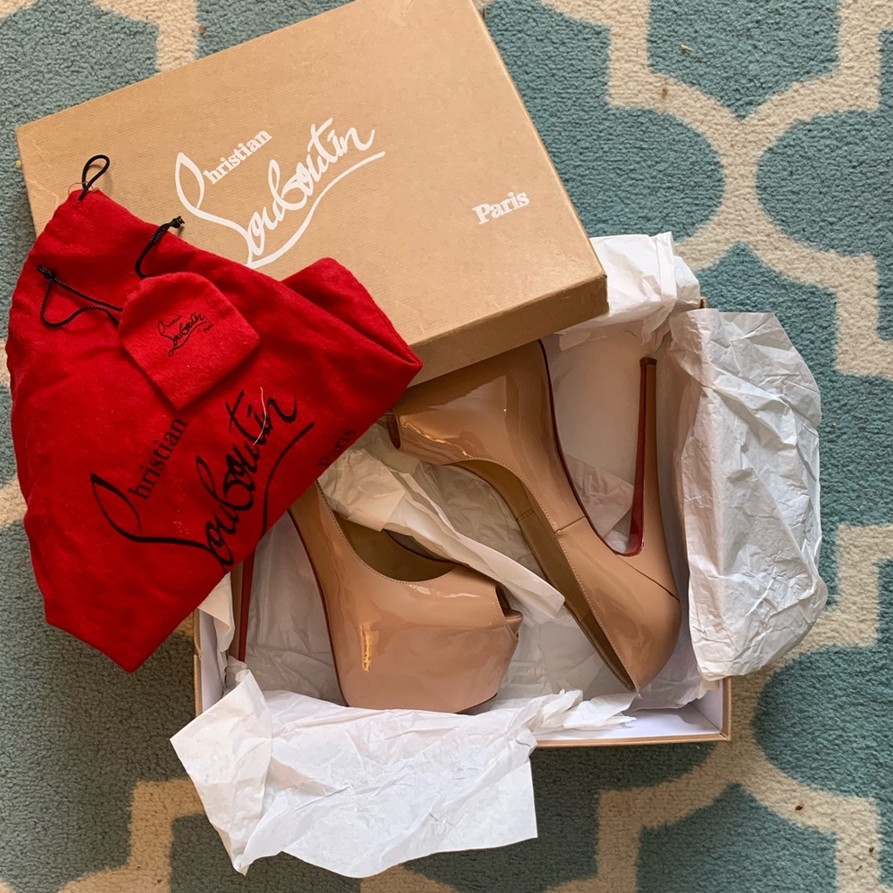 ✨CL Highness 160 Patent Calf Nude 39